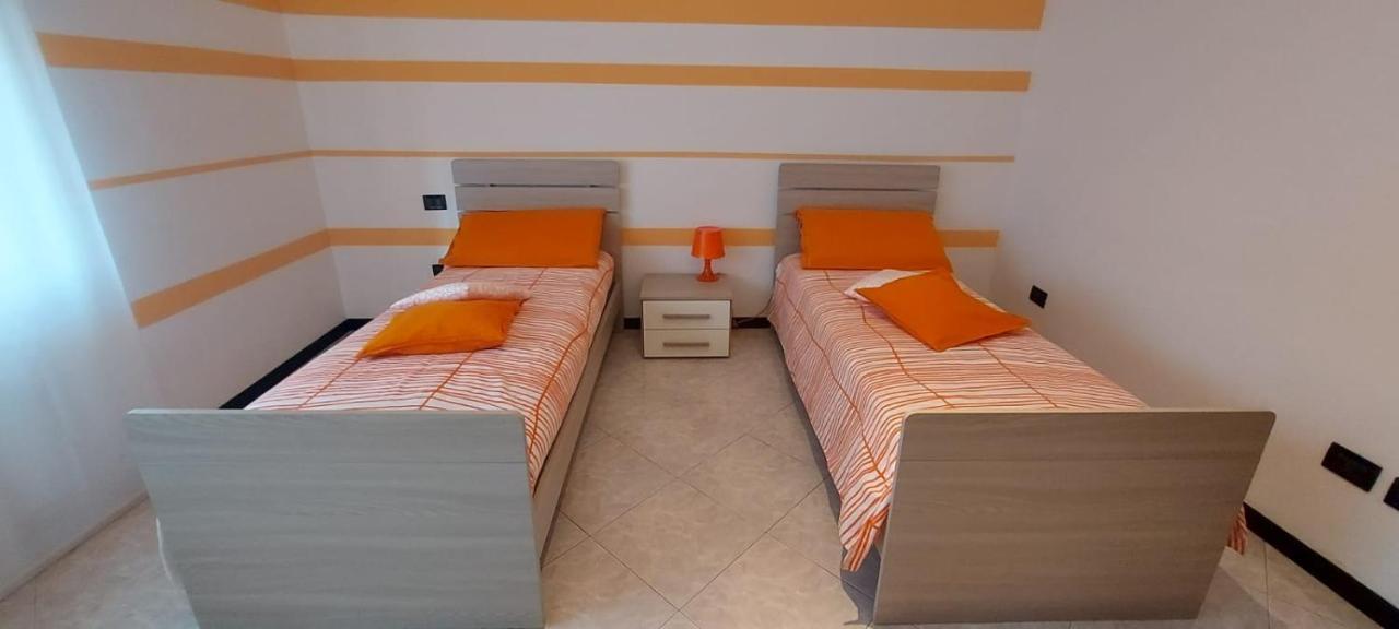Casa T.U.A. Διαμέρισμα Sale Marasino Εξωτερικό φωτογραφία